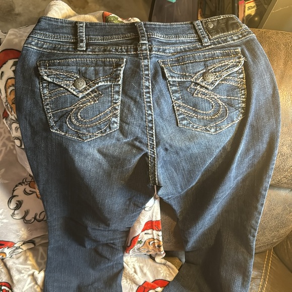 Silver Jeans - Picture 2 of 5